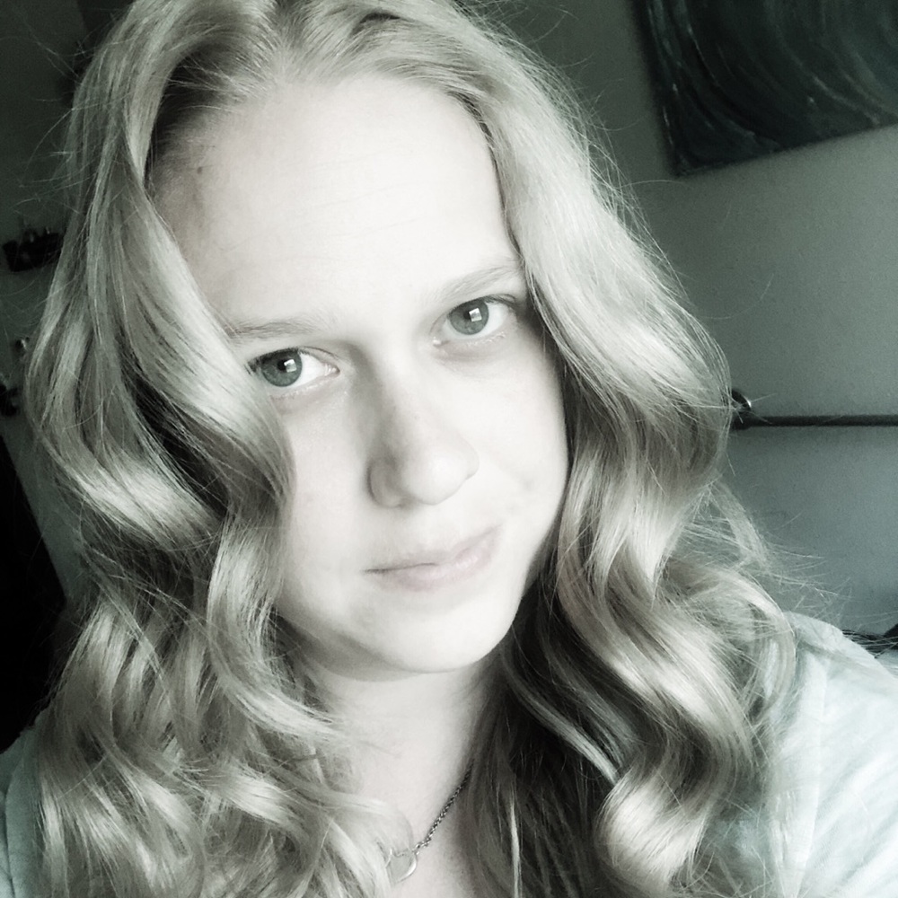 Meet your Posher, Cassie